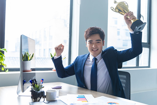 合理控制薪酬成本，提高企業(yè)利潤與員工福利水平
