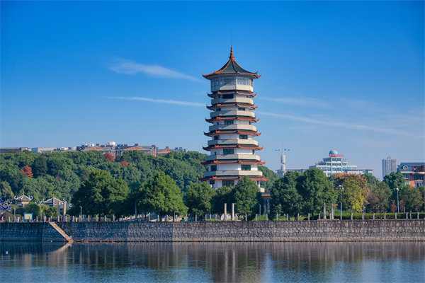 長(zhǎng)沙管理咨詢機(jī)構(gòu)的服務(wù)特色與優(yōu)勢(shì)有哪些？