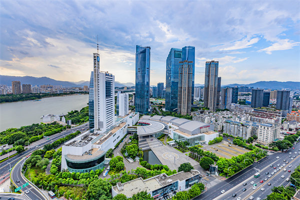 企業(yè)如何借助福州咨詢公司把握市場趨勢與機遇？