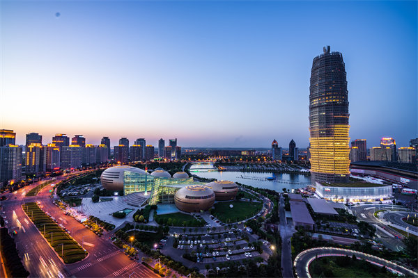 鄭州管理咨詢機(jī)構(gòu)若不懂本地產(chǎn)業(yè)邏輯，怎幫企業(yè)踩準(zhǔn)發(fā)展節(jié)奏？
